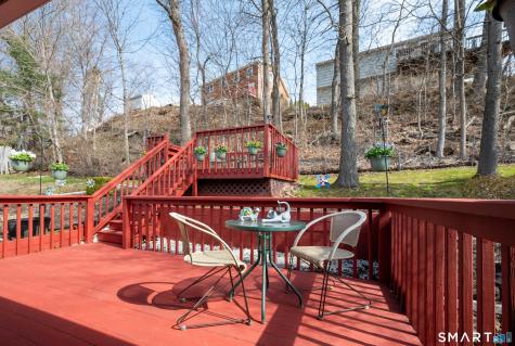 23 Fleetwood Drive Danbury CT 06810