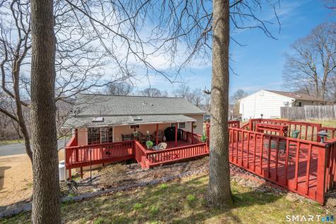23 Fleetwood Drive Danbury CT 06810