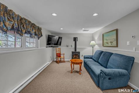 23 Fleetwood Drive Danbury CT 06810