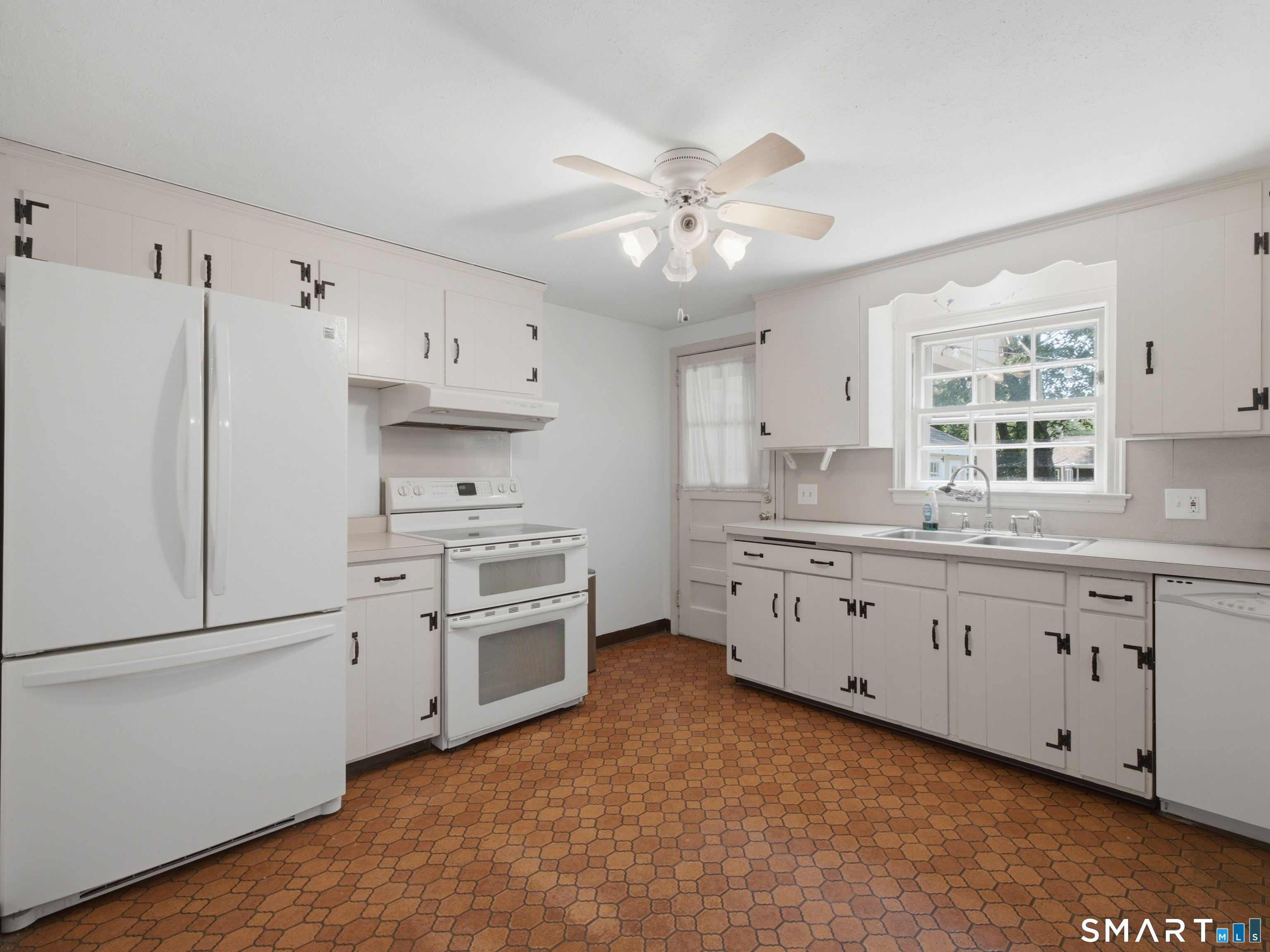 2409 Albany Avenue West Hartford CT 06117