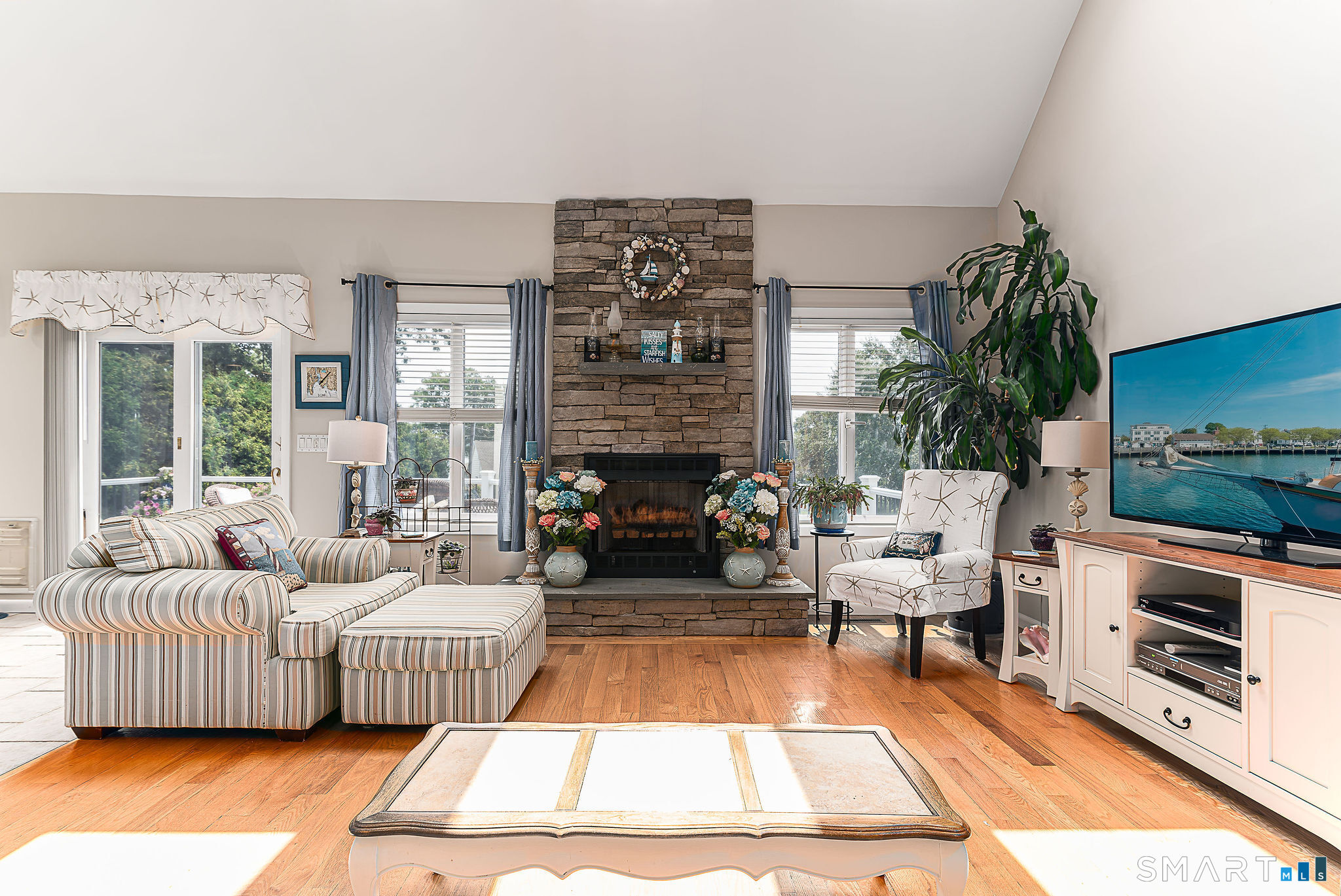 7 Windward Way Waterford CT 06385