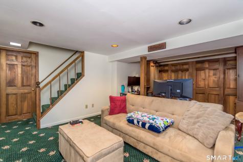 28 Raymonds Drive Fairfield CT 06824