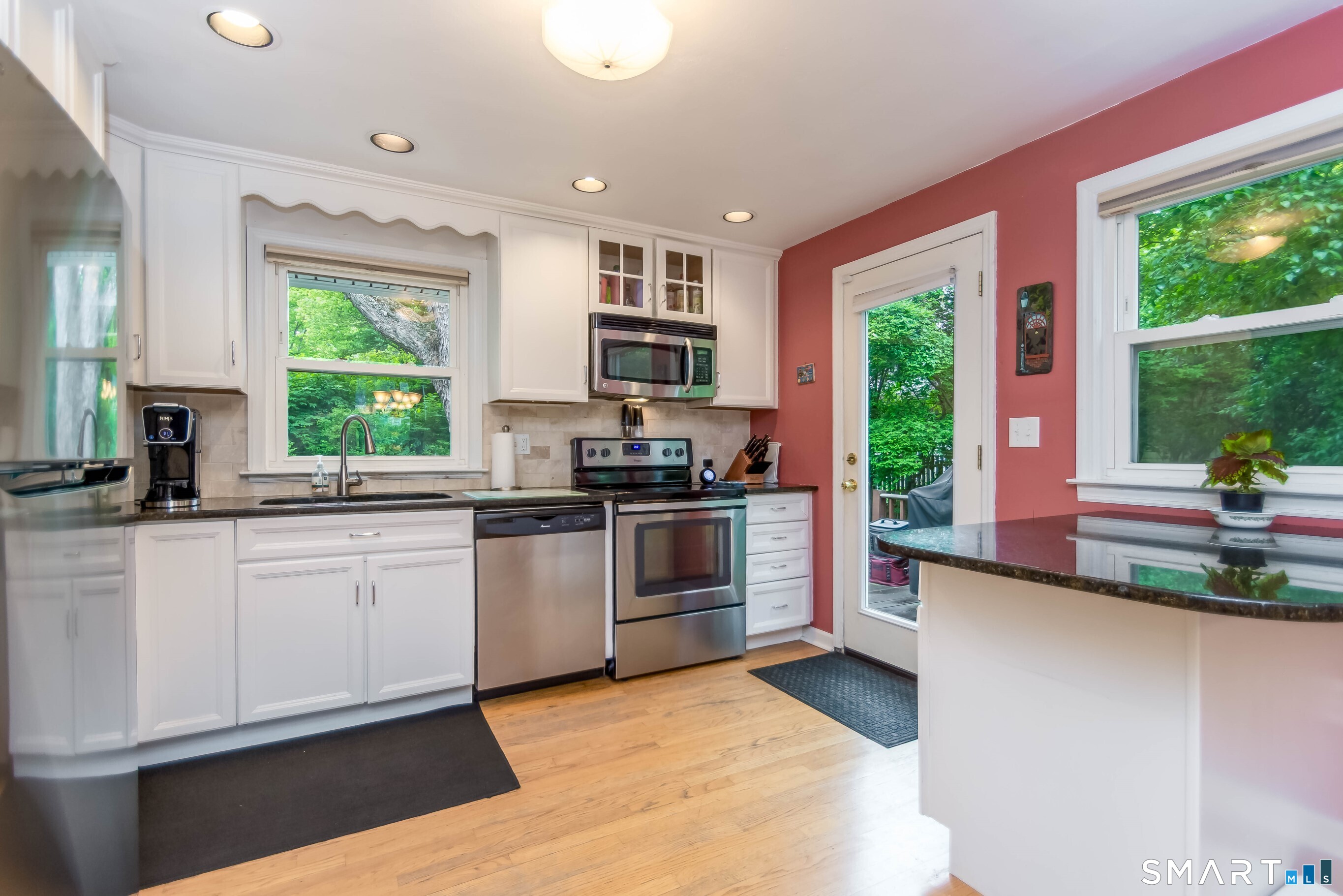28 Raymonds Drive Fairfield CT 06824