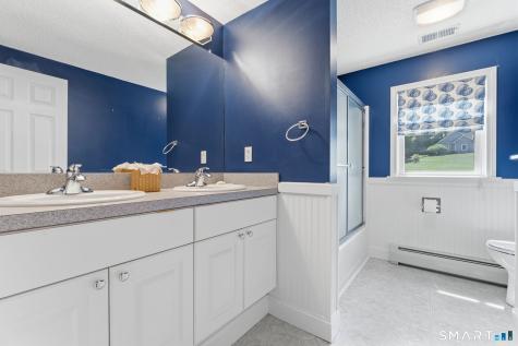 East Hampton CT 06424