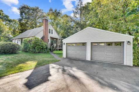 833 East Street Middletown CT 06457