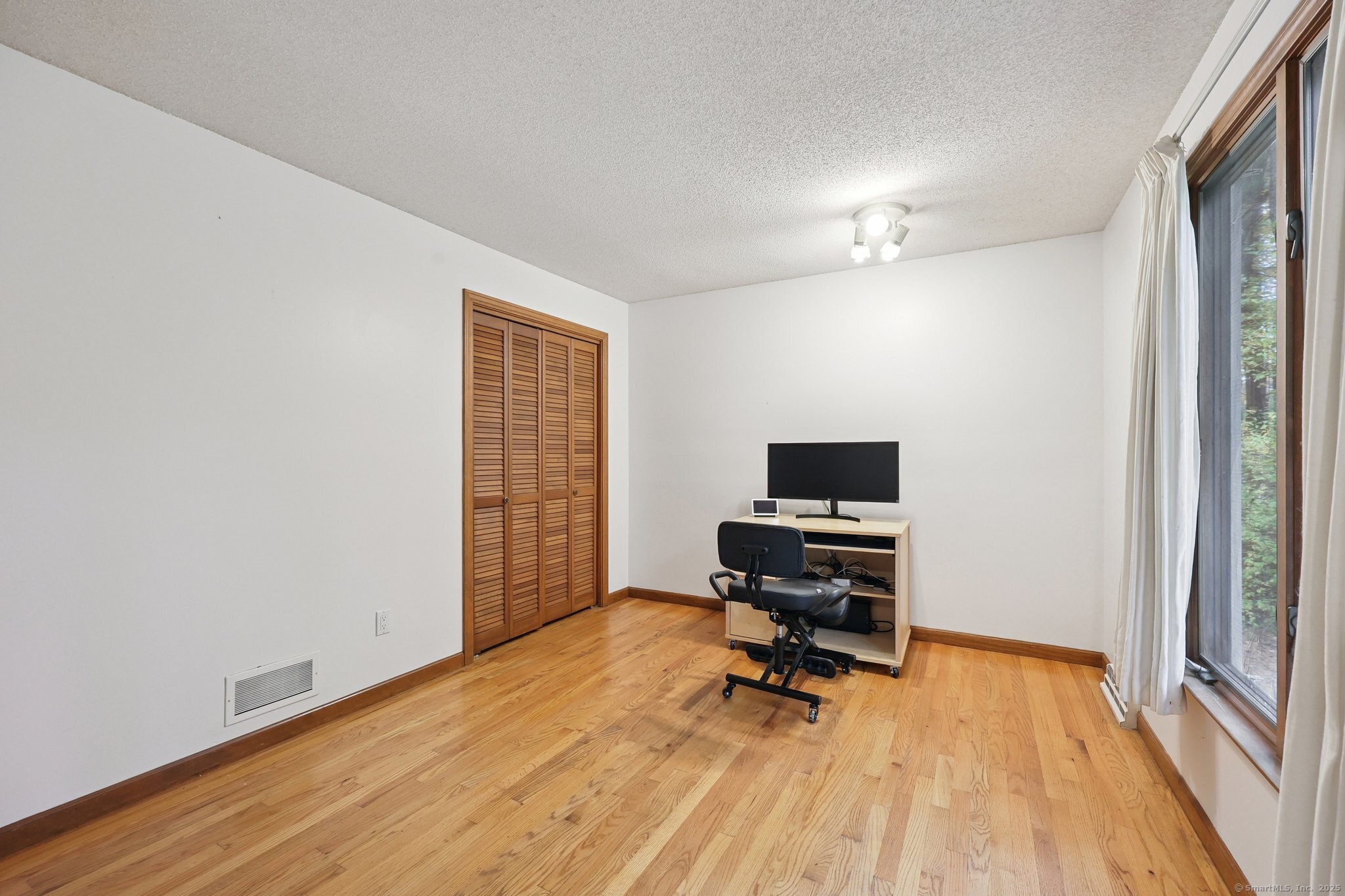 15 Pinnacle Mountain Road Simsbury CT 06070