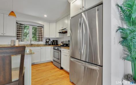 25 Gale Road Bloomfield CT 06002
