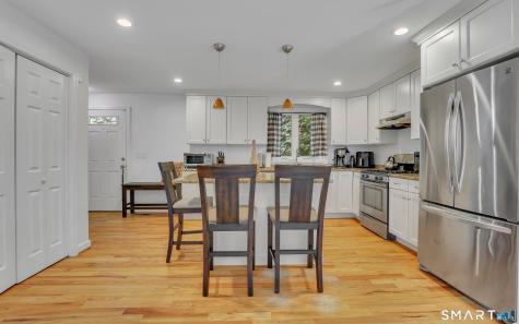 25 Gale Road Bloomfield CT 06002