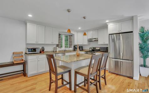25 Gale Road Bloomfield CT 06002