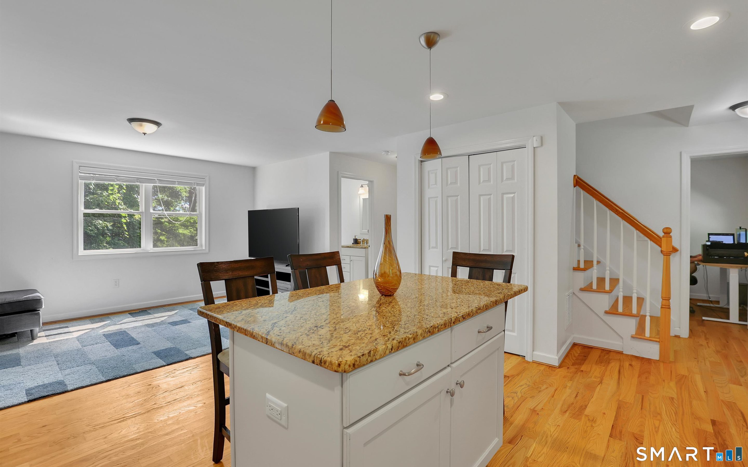 25 Gale Road Bloomfield CT 06002
