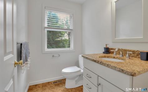 25 Gale Road Bloomfield CT 06002
