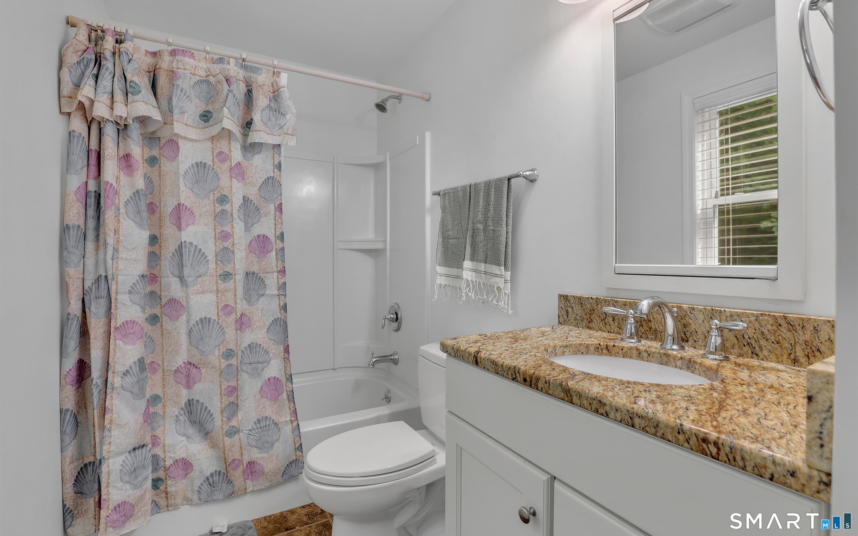 25 Gale Road Bloomfield CT 06002