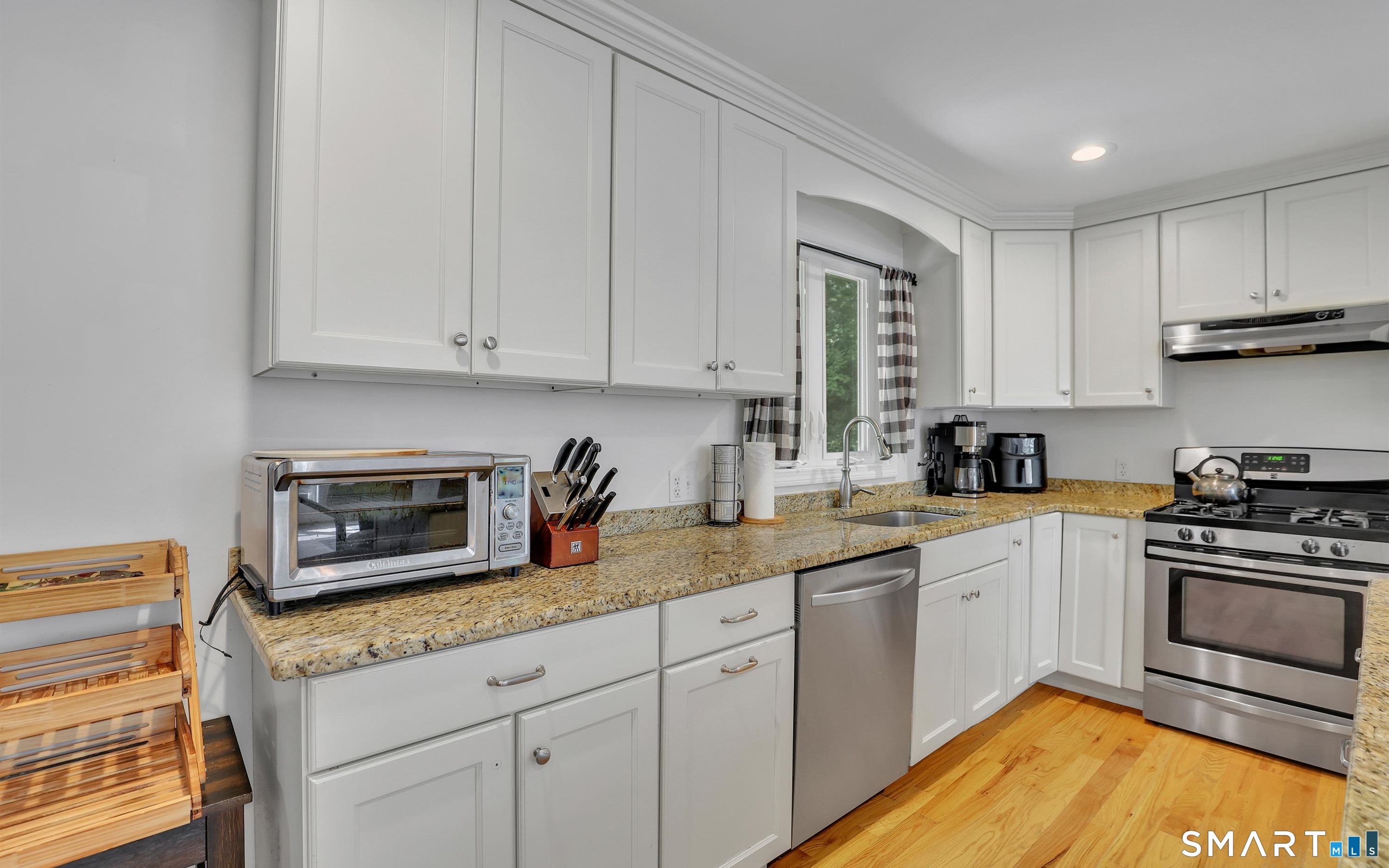 25 Gale Road Bloomfield CT 06002