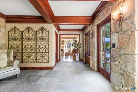 83 Long Lots Road New Canaan CT 06840