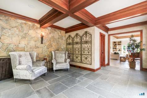 83 Long Lots Road New Canaan CT 06840