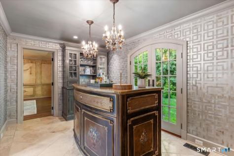83 Long Lots Road New Canaan CT 06840