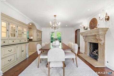 83 Long Lots Road New Canaan CT 06840