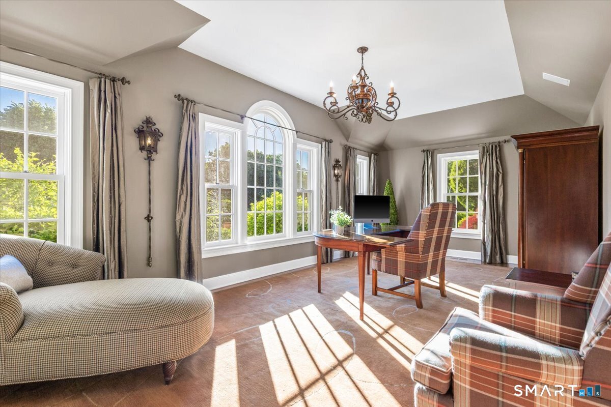 83 Long Lots Road New Canaan CT 06840