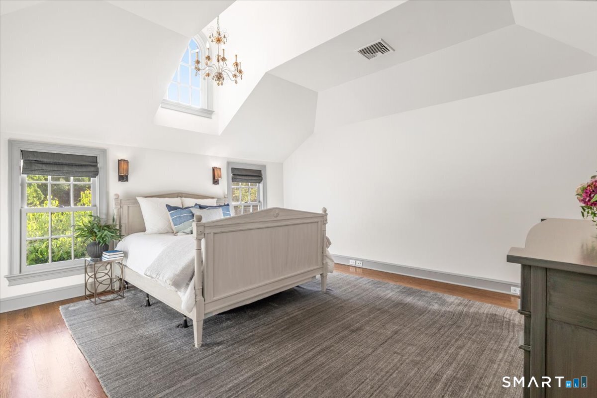 83 Long Lots Road New Canaan CT 06840