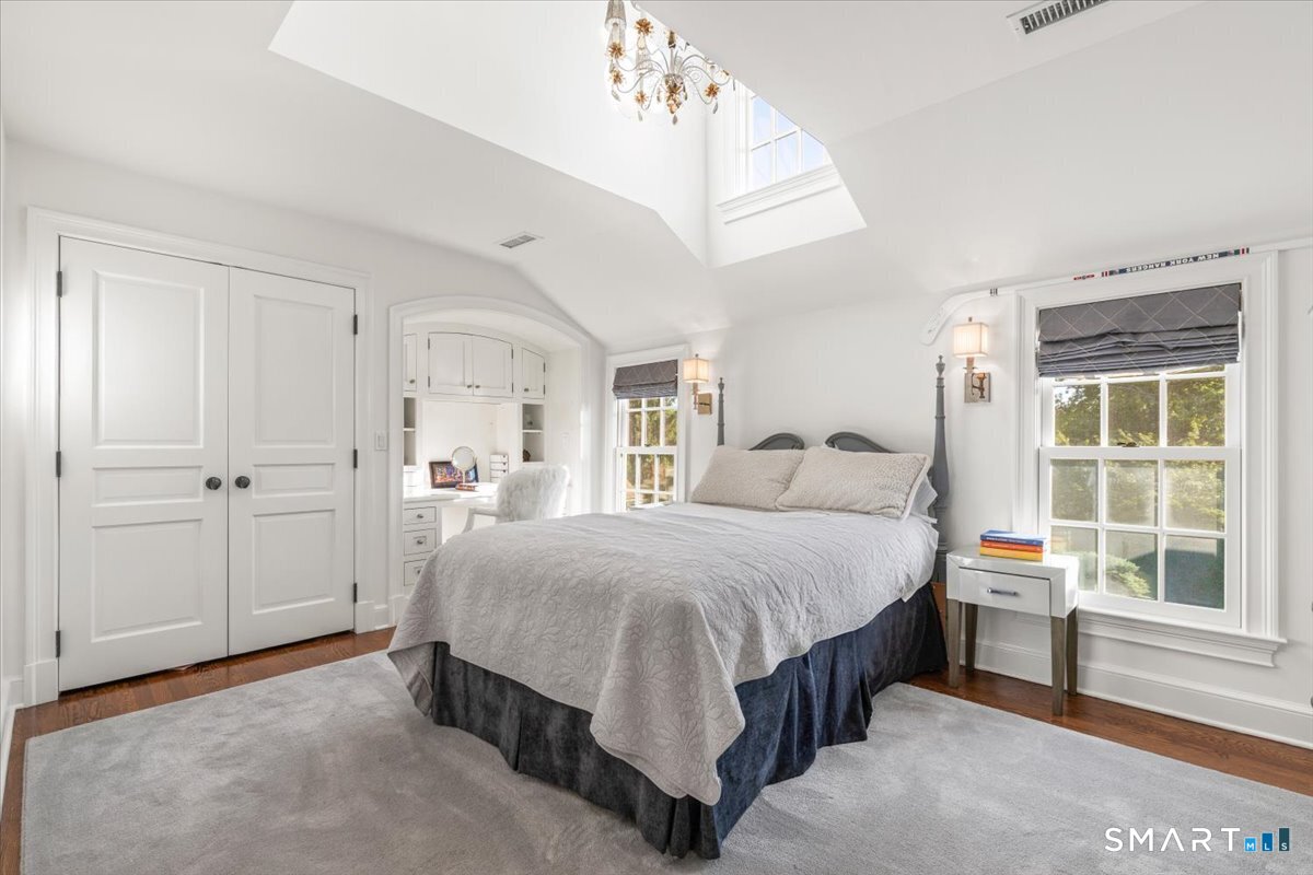 83 Long Lots Road New Canaan CT 06840