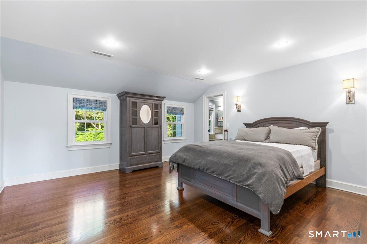 83 Long Lots Road New Canaan CT 06840