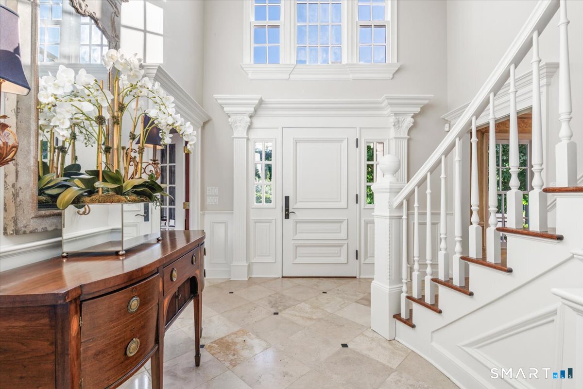 83 Long Lots Road New Canaan CT 06840