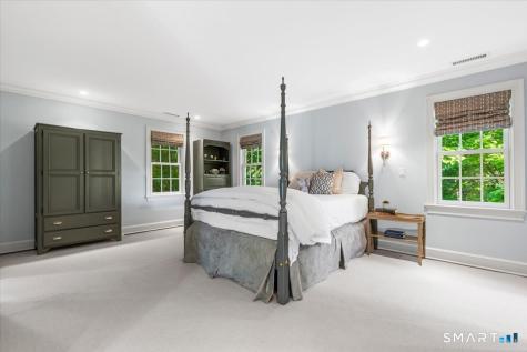 83 Long Lots Road New Canaan CT 06840