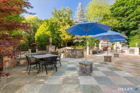83 Long Lots Road New Canaan CT 06840