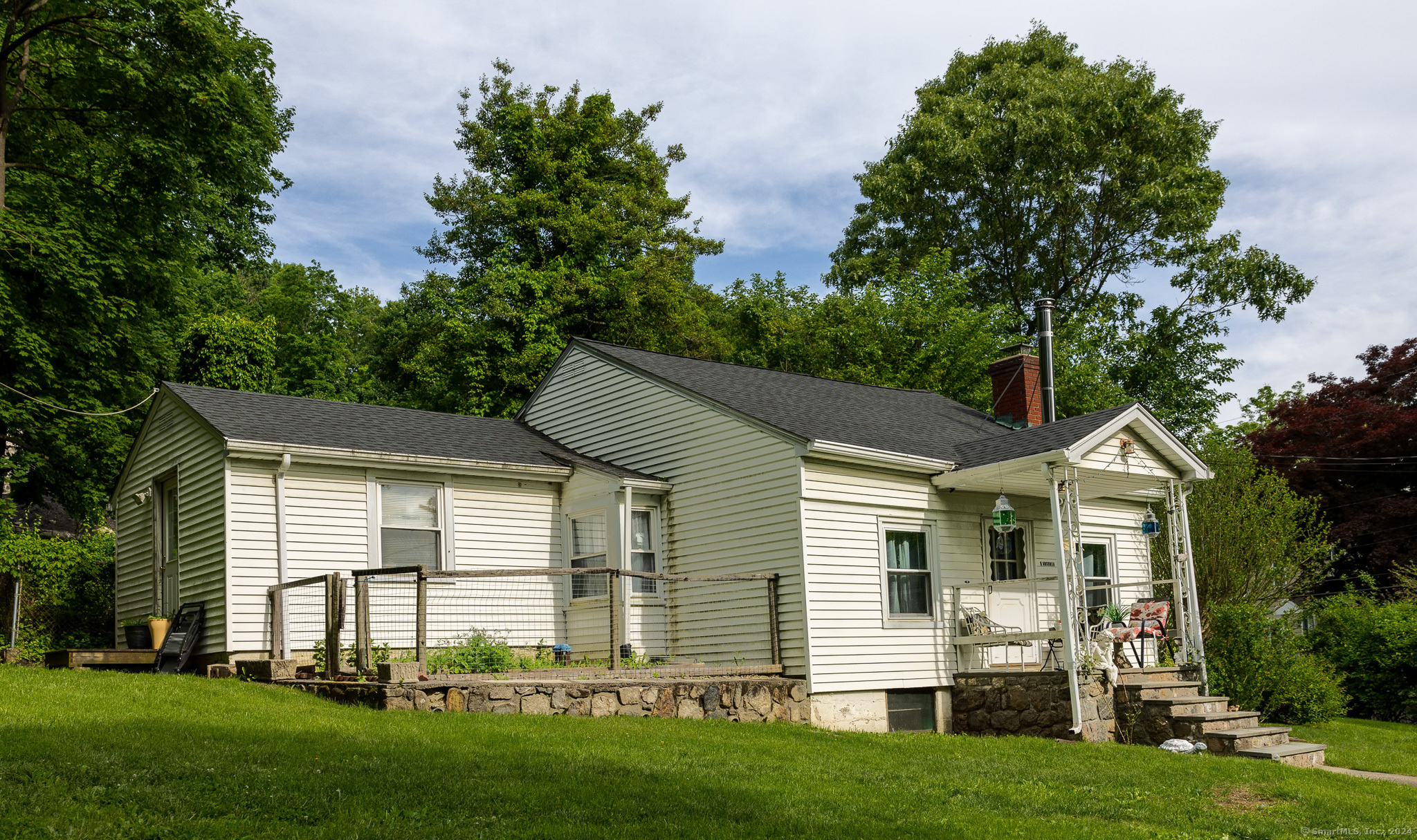 6 Ansonia Road New Fairfield CT 06812