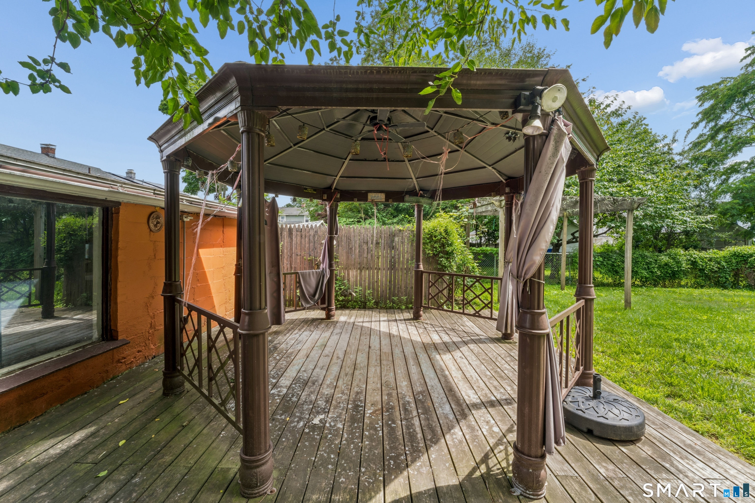22 Hine Street West Haven CT 06516