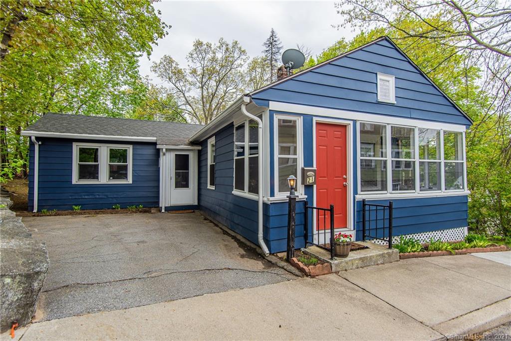 21 Mill Street Putnam CT 06260