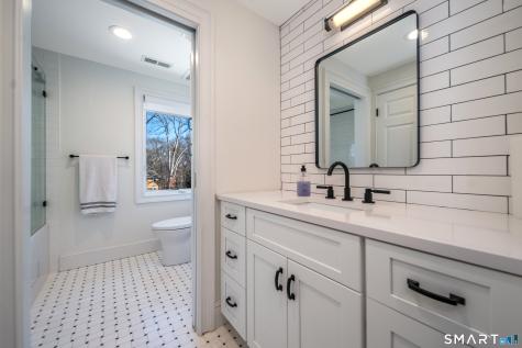45 Island Avenue Madison CT 06443