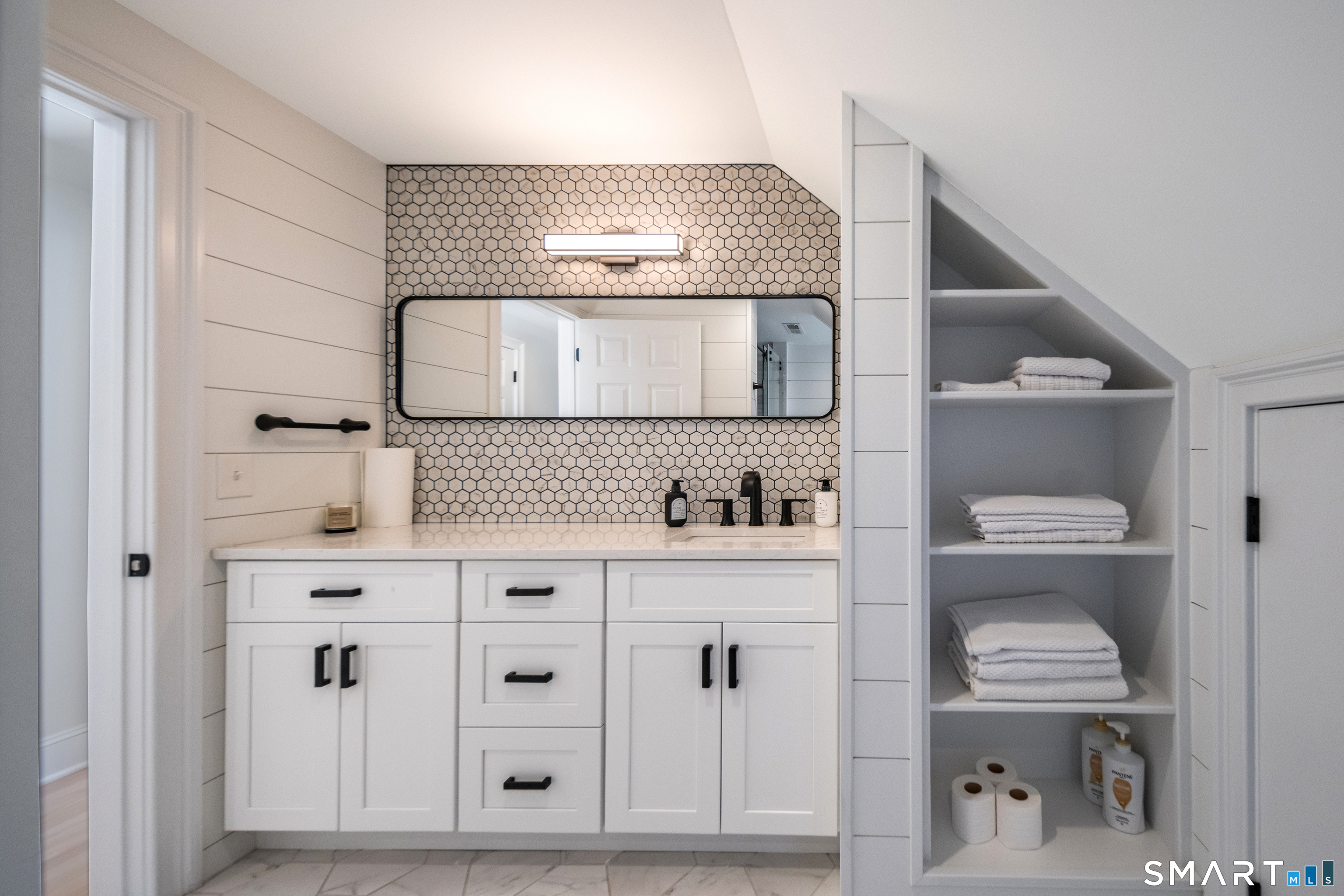 45 Island Avenue Madison CT 06443