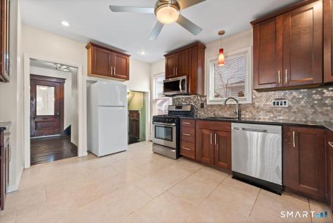 39 Irvington Street New Haven CT 06513