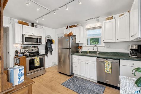 64 Meadowbrook Road West Hartford CT 06107