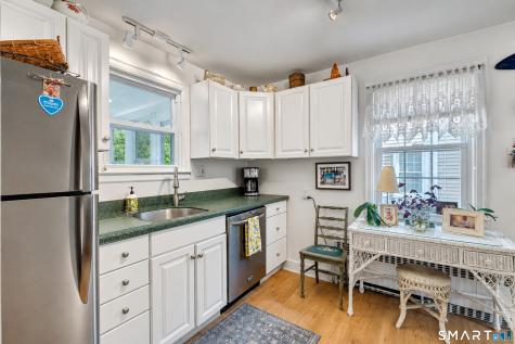 64 Meadowbrook Road West Hartford CT 06107