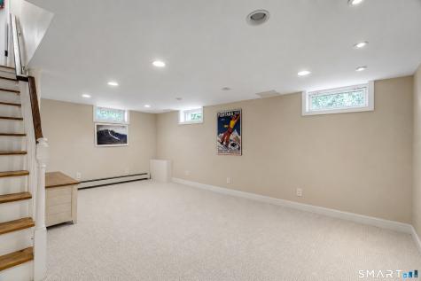 64 Meadowbrook Road West Hartford CT 06107
