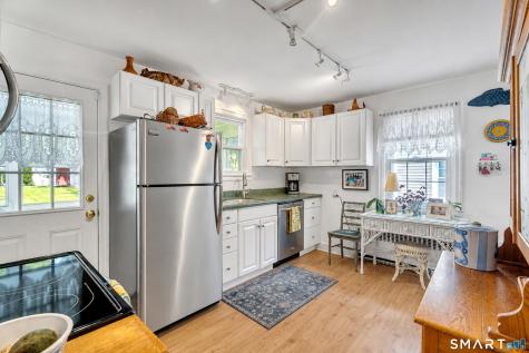 64 Meadowbrook Road West Hartford CT 06107