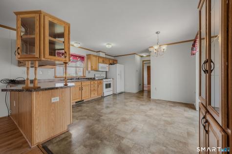 136 Hunters Road Norwich CT 06360