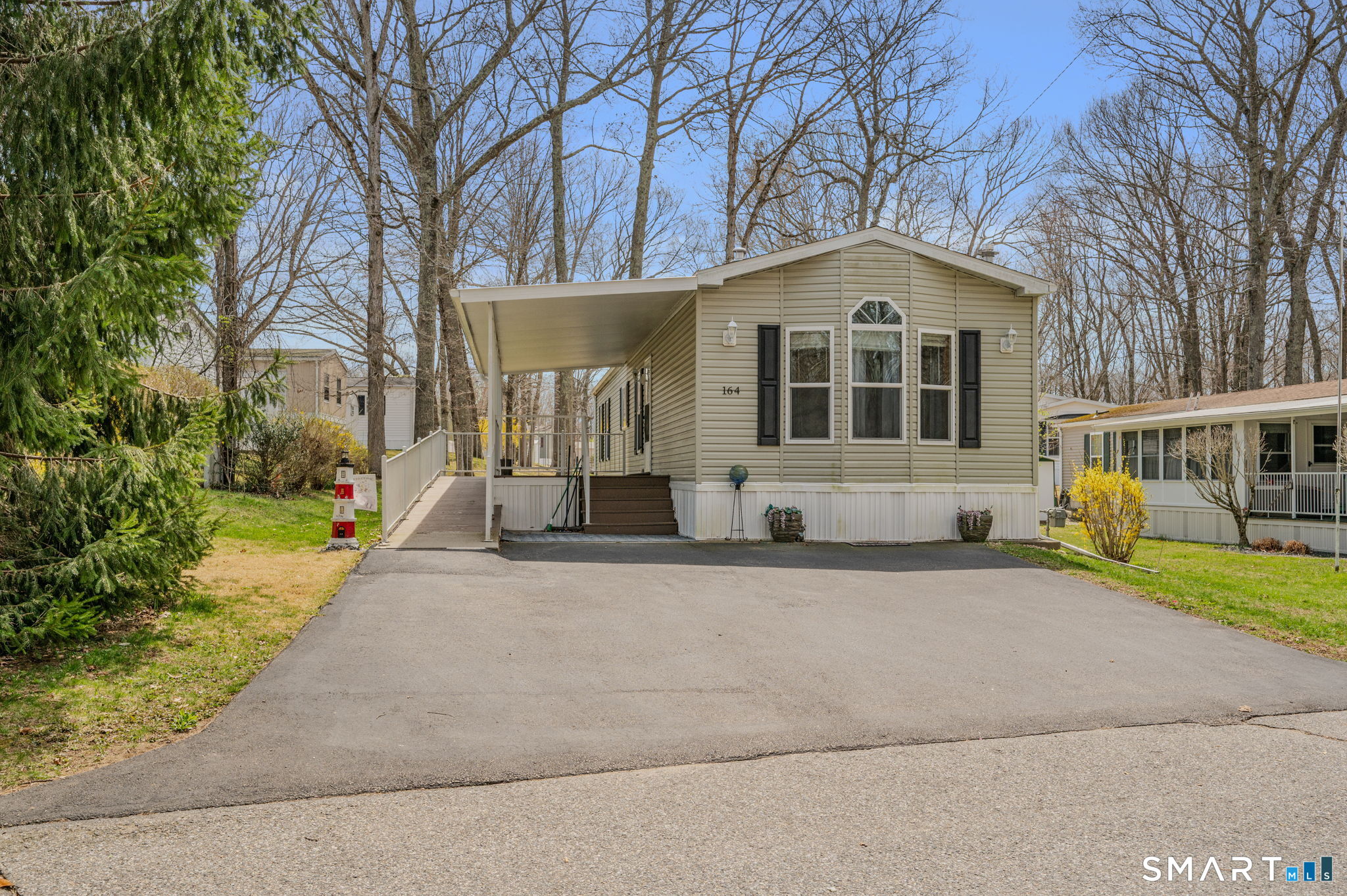 136 Hunters Road Norwich CT 06360