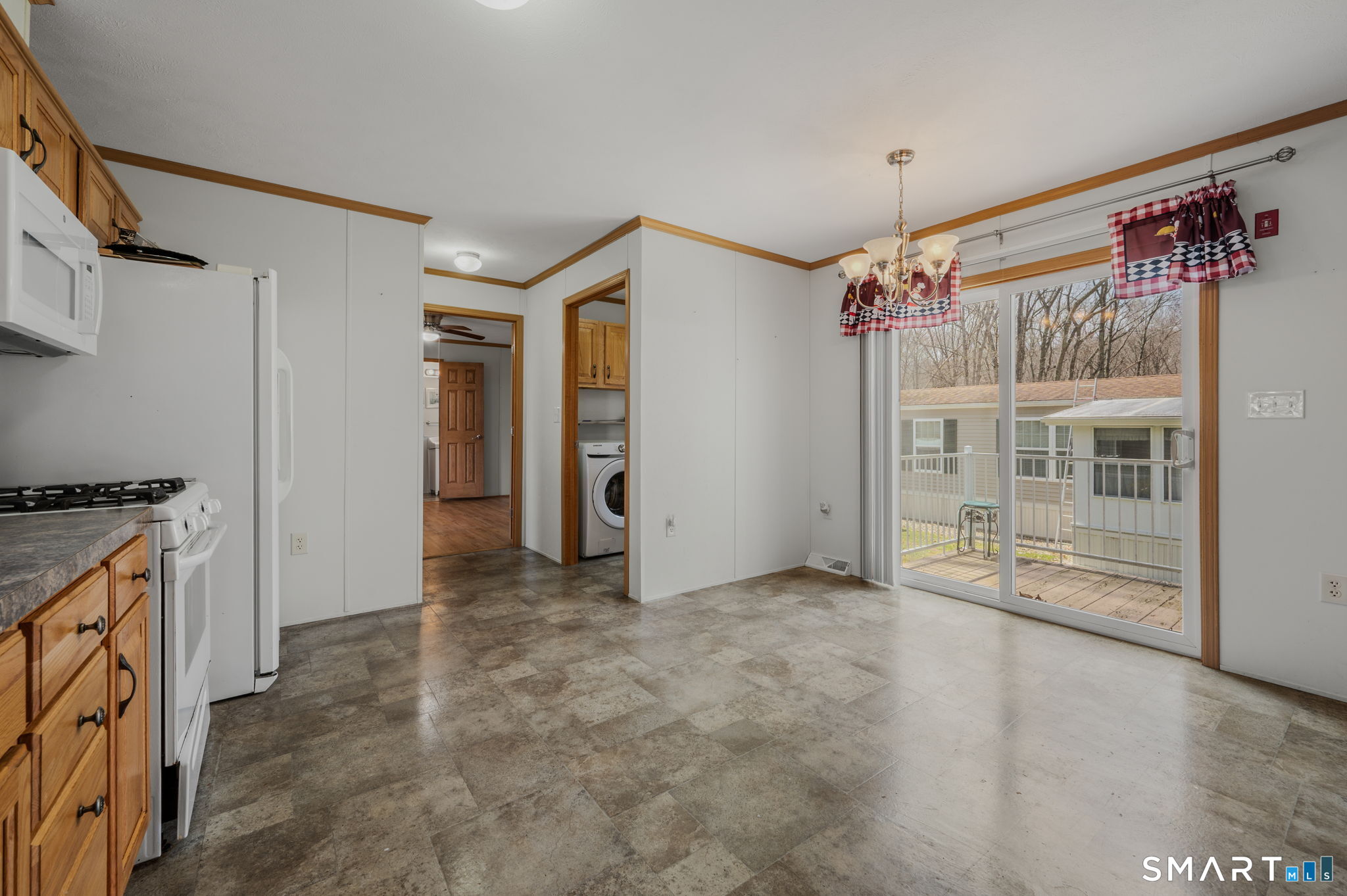 136 Hunters Road Norwich CT 06360