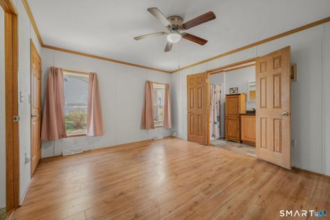 136 Hunters Road Norwich CT 06360