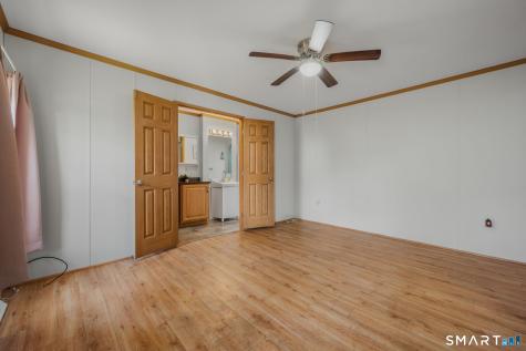 136 Hunters Road Norwich CT 06360