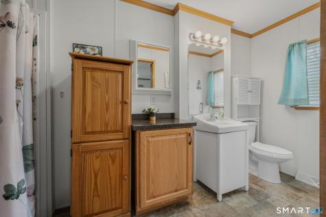 136 Hunters Road Norwich CT 06360