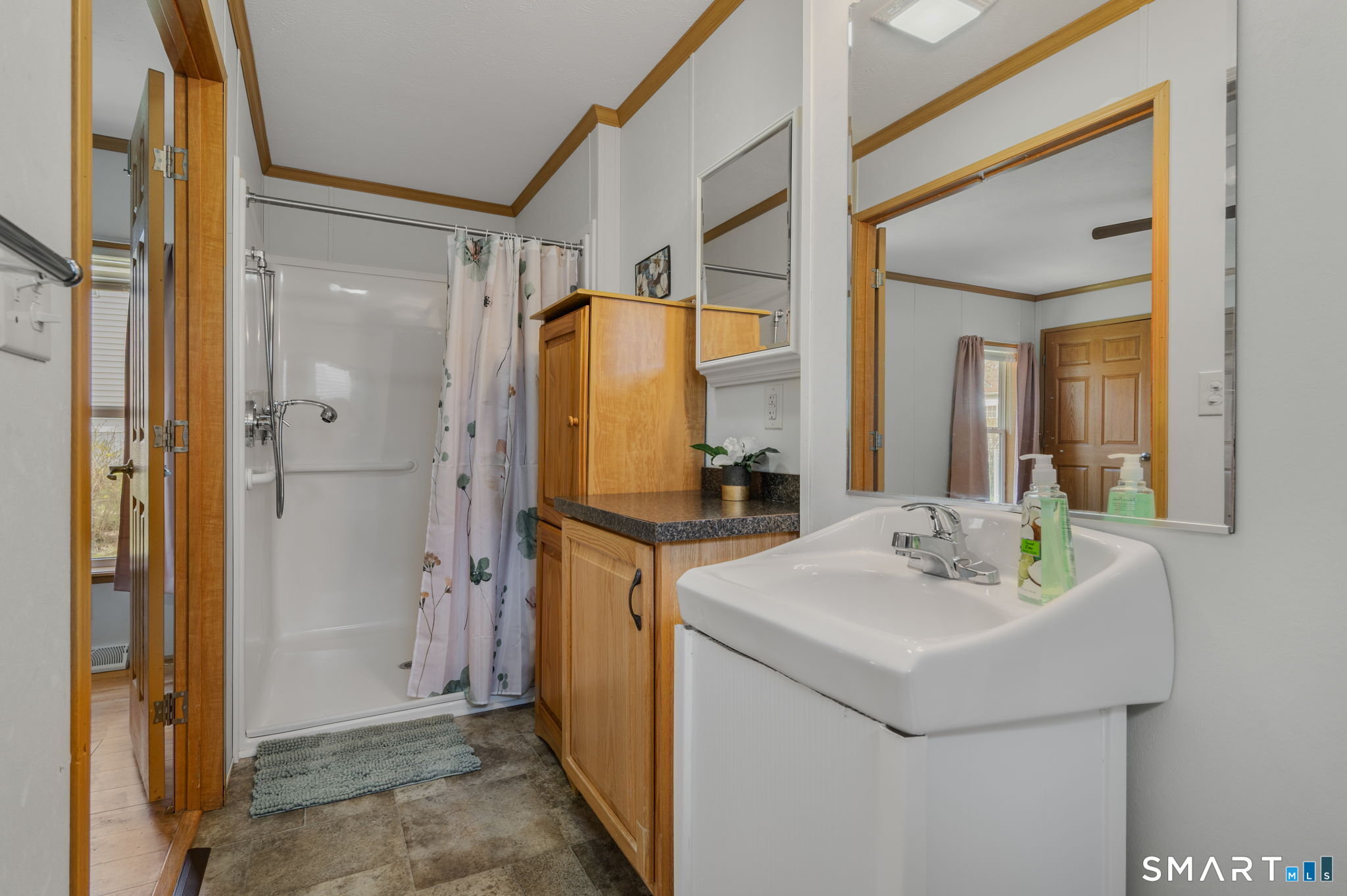 136 Hunters Road Norwich CT 06360