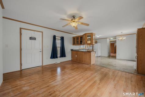136 Hunters Road Norwich CT 06360