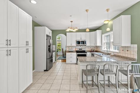 37 Cranberry Lane Middletown CT 06457