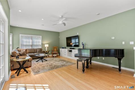 37 Cranberry Lane Middletown CT 06457
