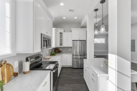 44 Hartford Avenue Old Lyme CT 06371