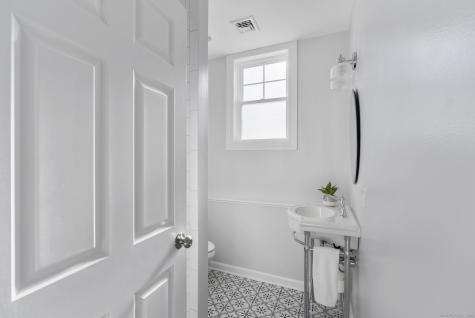 44 Hartford Avenue Old Lyme CT 06371